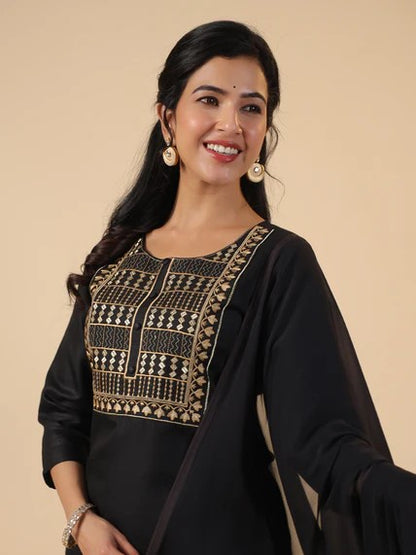 [ Ready SG Stock ] Black Cotton Blend Yoke Embroidery Straight Kurta 3 Pcs Punjabi Suit with Dupatta [ Indian Dresses ]
