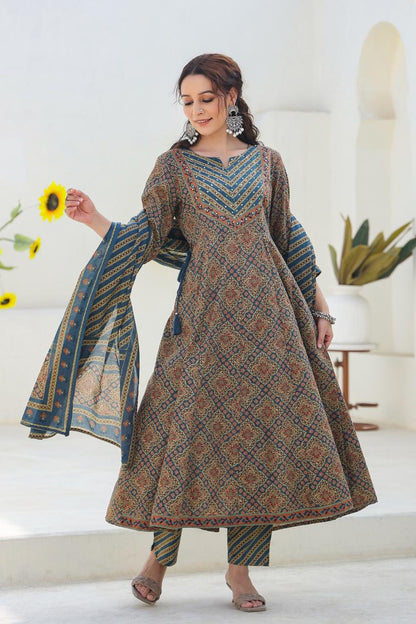 [Ready SG Stock] Earthy Peacock Green Pure Cotton Anarkali 3 Pcs Punjabi Suit with Dupatta [ Indian Dresses ]