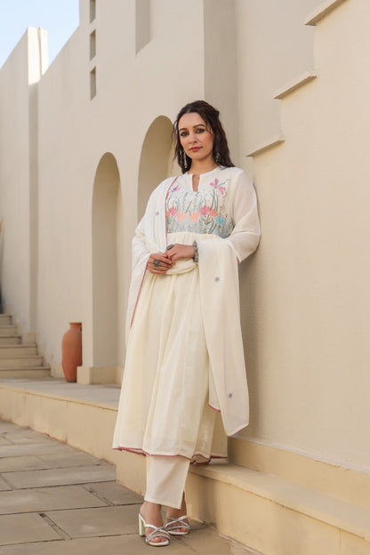 [Ready SG Stock] White Embroidered Musline Cotton Anarkali Punjabi Suit  with Linings & Dupatta 3 Pcs [ Indian Dresses ]