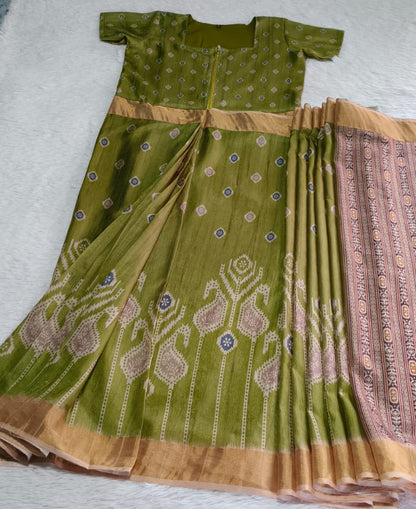 [Ready Stock-Zip & Go Saree]Green Chanderi Silk Saree with Ready Blouse, Linings